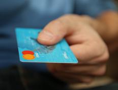 老公欠信用卡30万还不上怎么办