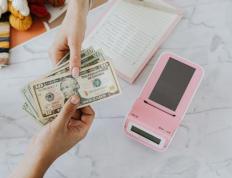 瑞银信客服电话24小时吗（瑞银信全国客服电话是多少）