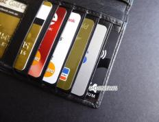 中信信用卡3万逾期2年怎么解决（中信信用卡3000额度逾期一年）