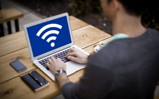 名下有车信用卡逾期会怎么样