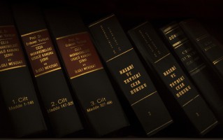 办信用卡一万块一个月多少利息（办信用卡一万五每月还多少）