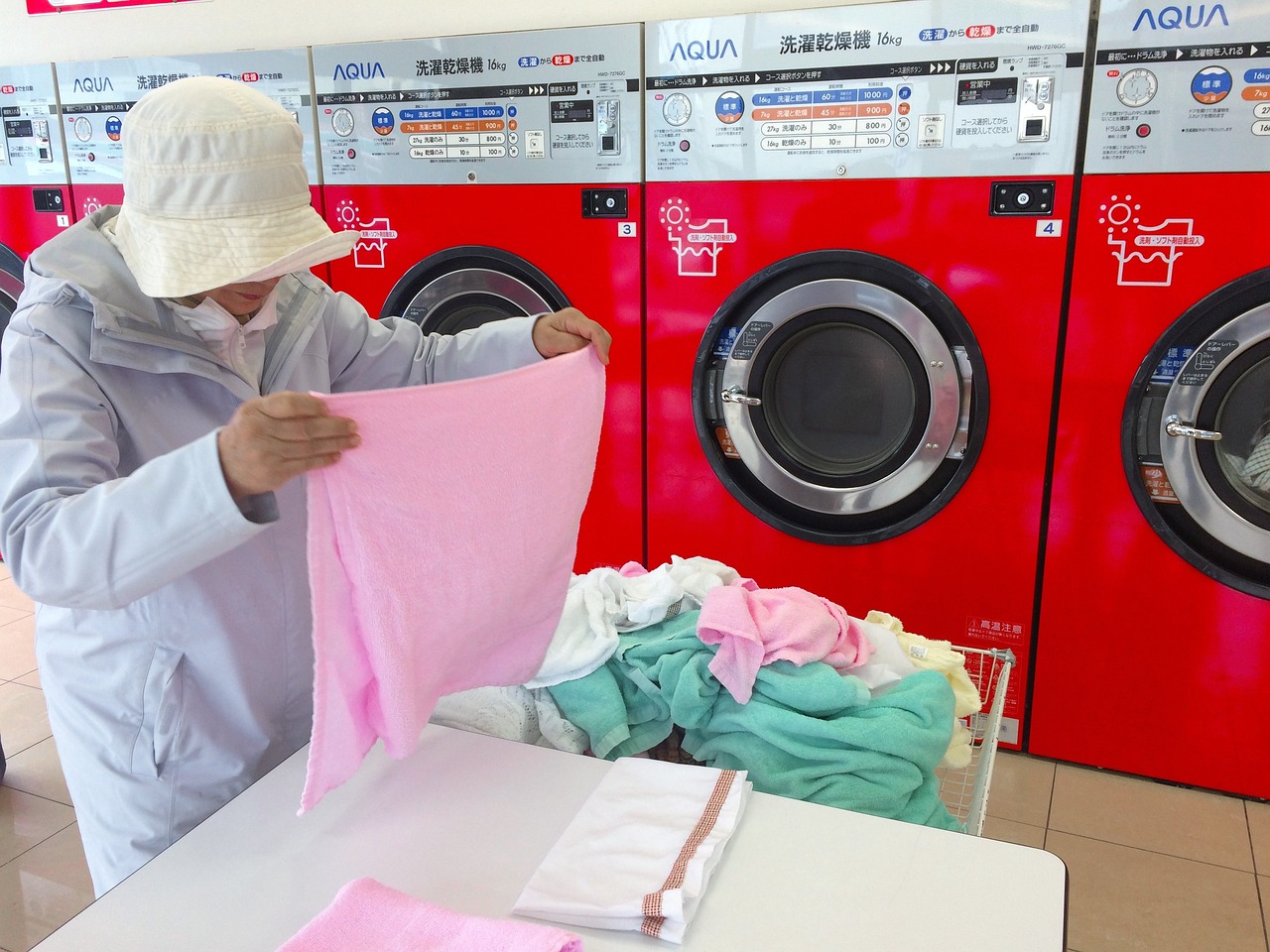 央行从哪些方面加快弥合老年人支付“数字鸿沟”（关于提升老年人支付服务便利化）