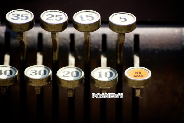 POS机不变商户怎么解决（pos机不好使了怎么办）