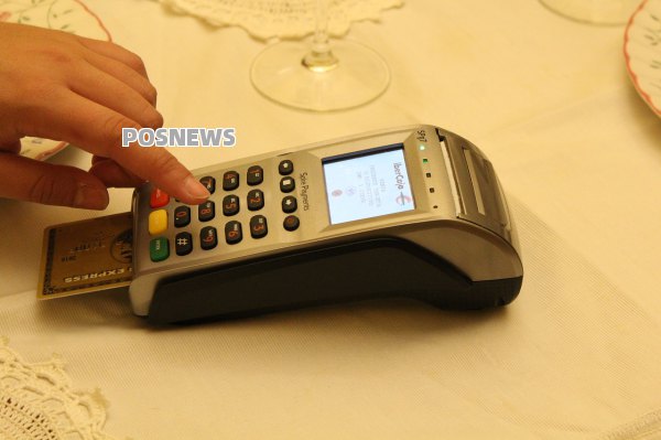 信用卡还款后多久可以刷出来（信用卡来回倒钱技巧）