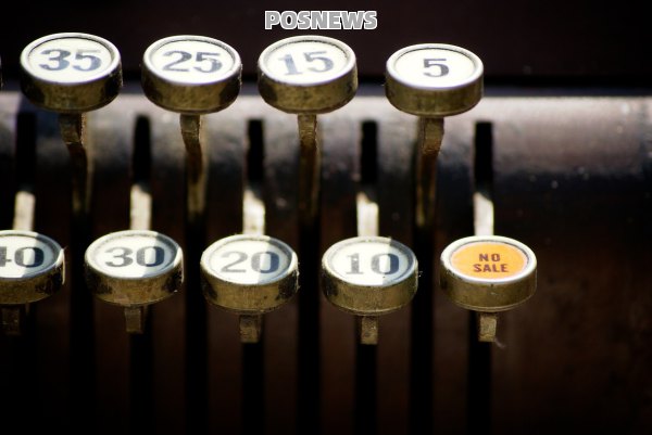 POS机刷信用卡要注意哪些（在pos机上刷信用卡需要手续费吗?）