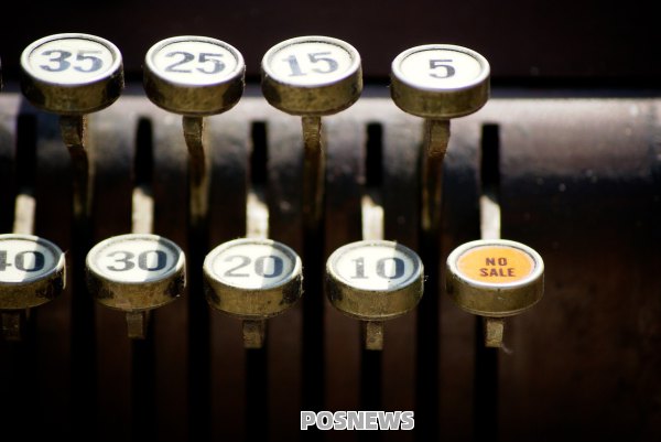 POS机刷信用卡的正确步骤（如何使用pos机刷信用卡）